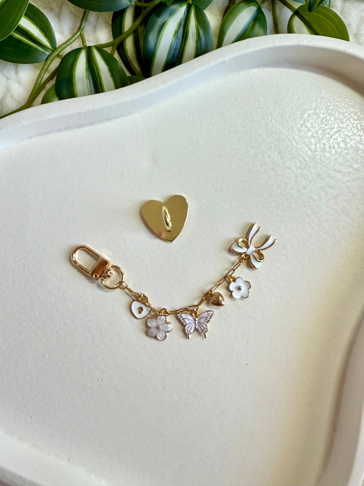 Kindle / E-Reader Charm Chain - White Coquette
