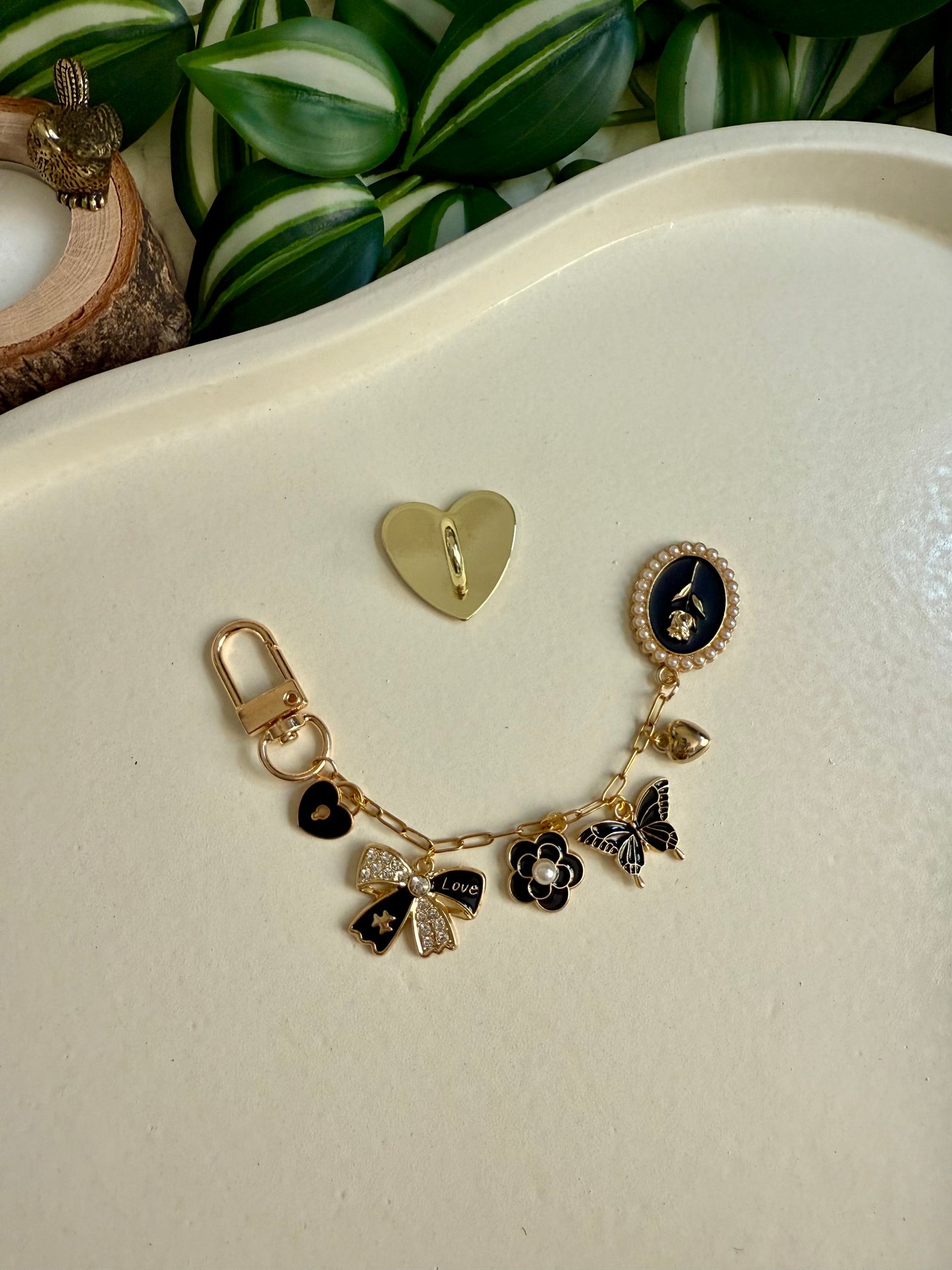 Kindle / E-Reader Charm Chain - Vintage Darling