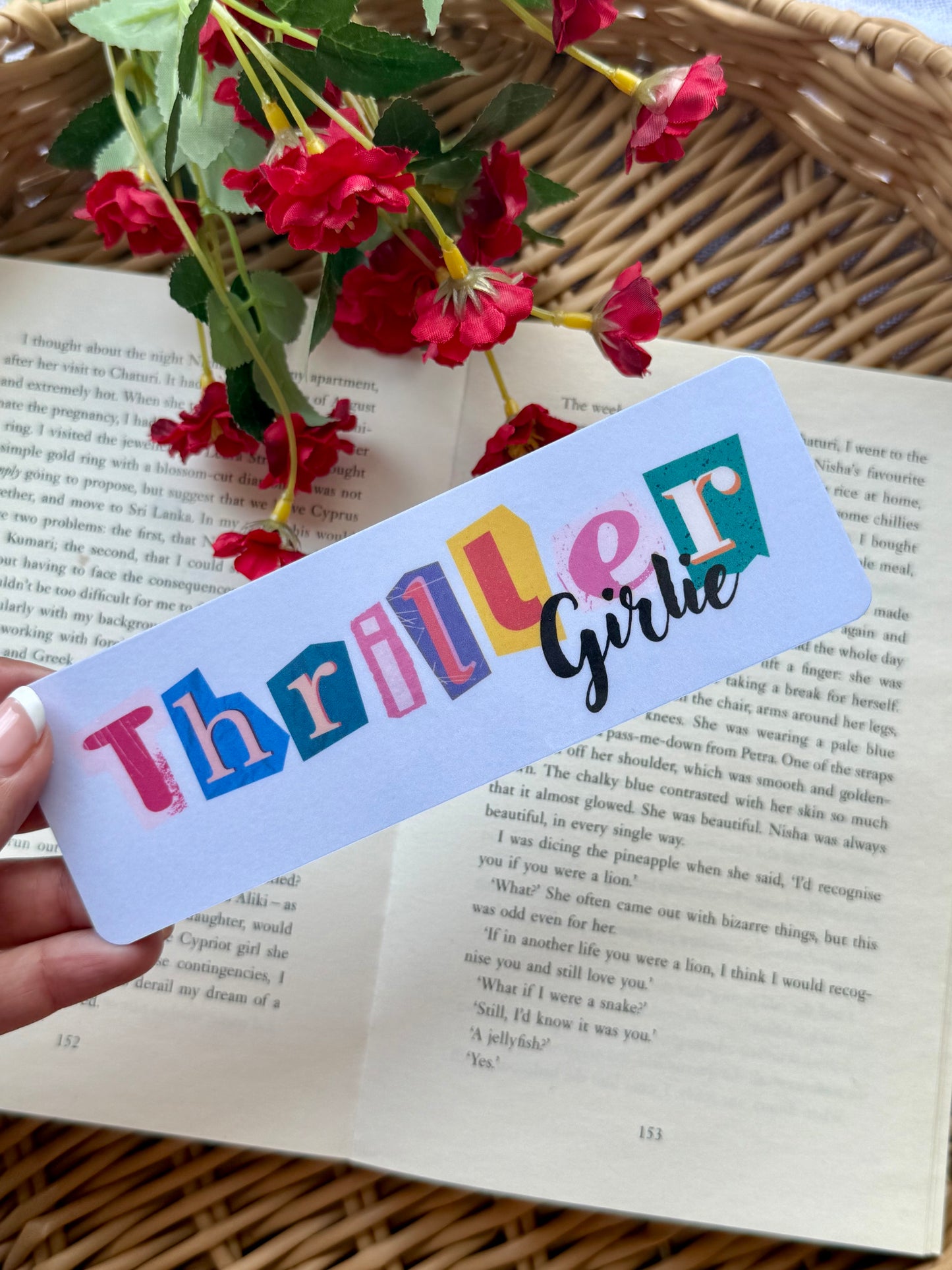 Thriller Girlie Bookmark