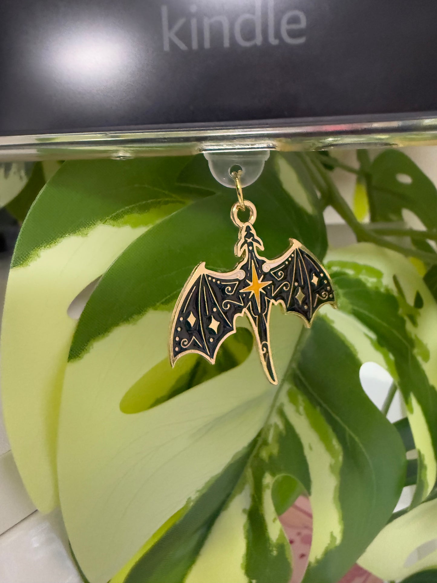 Kindle / E-Reader Charm Night Dragon