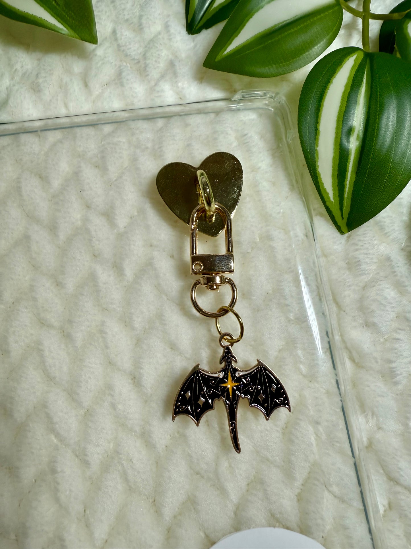 Kindle / E-Reader Charm Clip On - Night Dragon