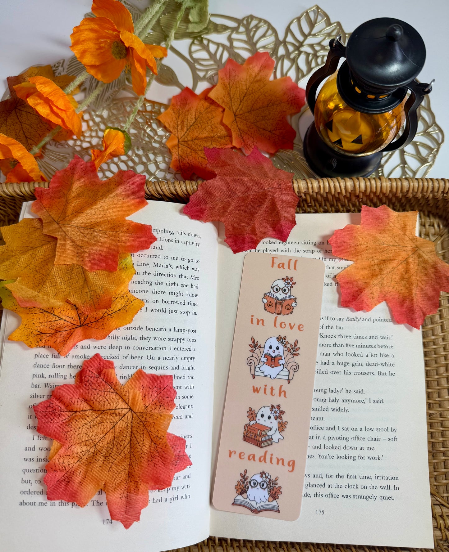 Fall in love with Reading Bookmark