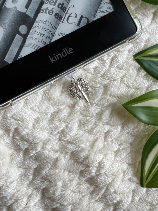 Kindle / E-Reader Charm Fantasy Lovers