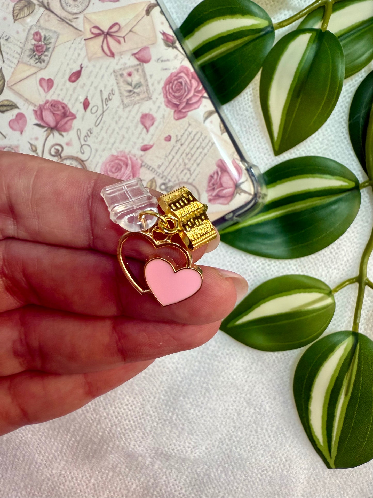 Kindle / E-Reader Charm Romance Reader
