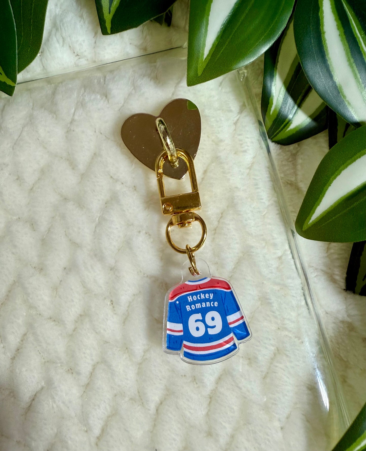 Kindle / E-Reader Charm Clip On - Hockey Romance Jersey