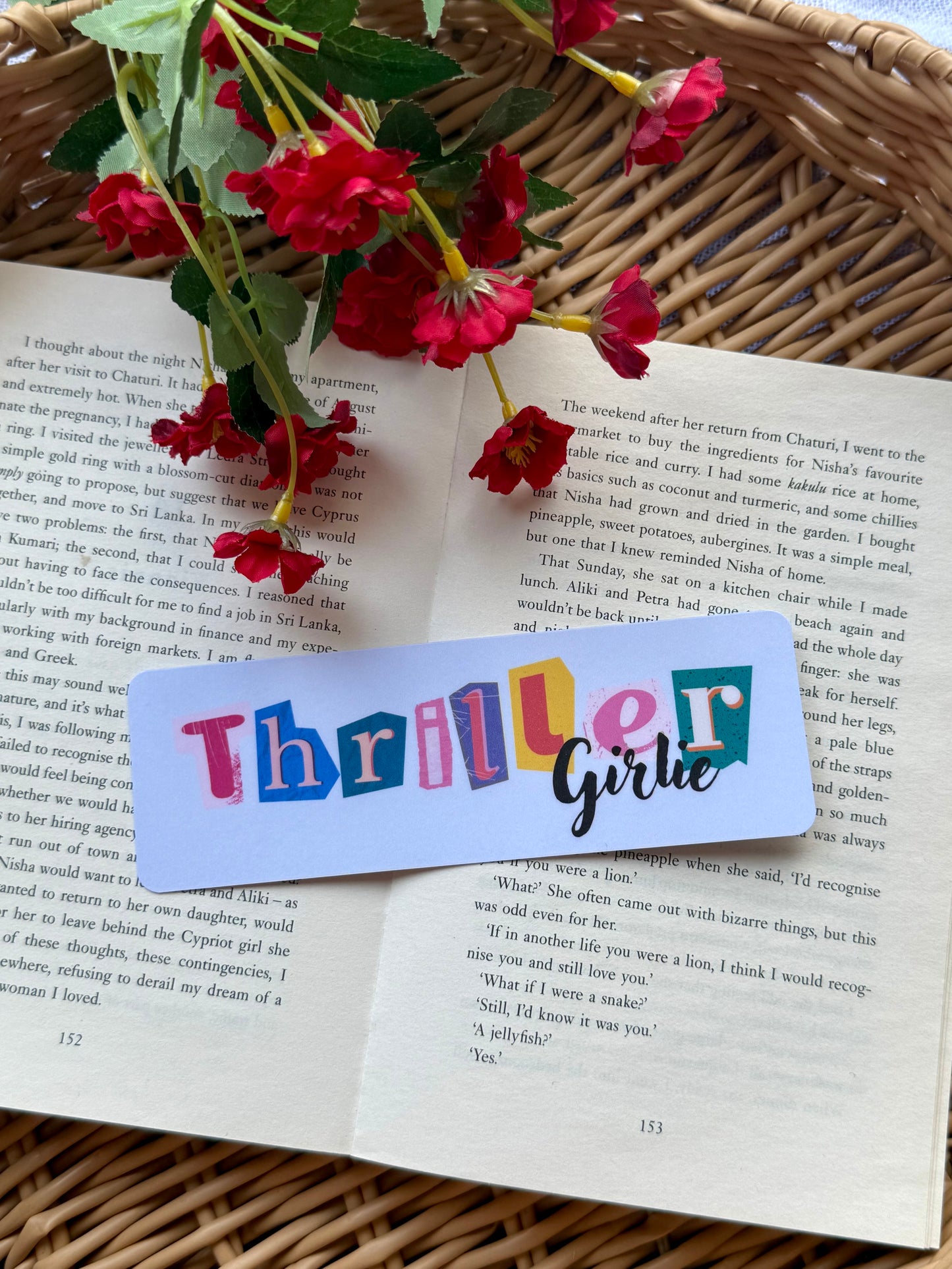 Thriller Girlie Bookmark