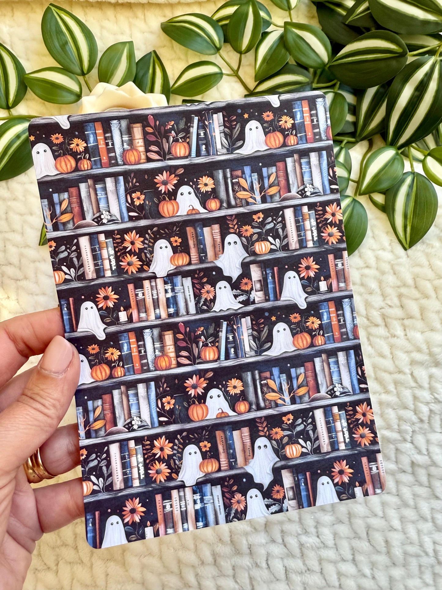Kindle Insert - Ghost Bookshelf
