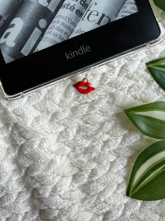 Kindle / E-Reader Charm Lips