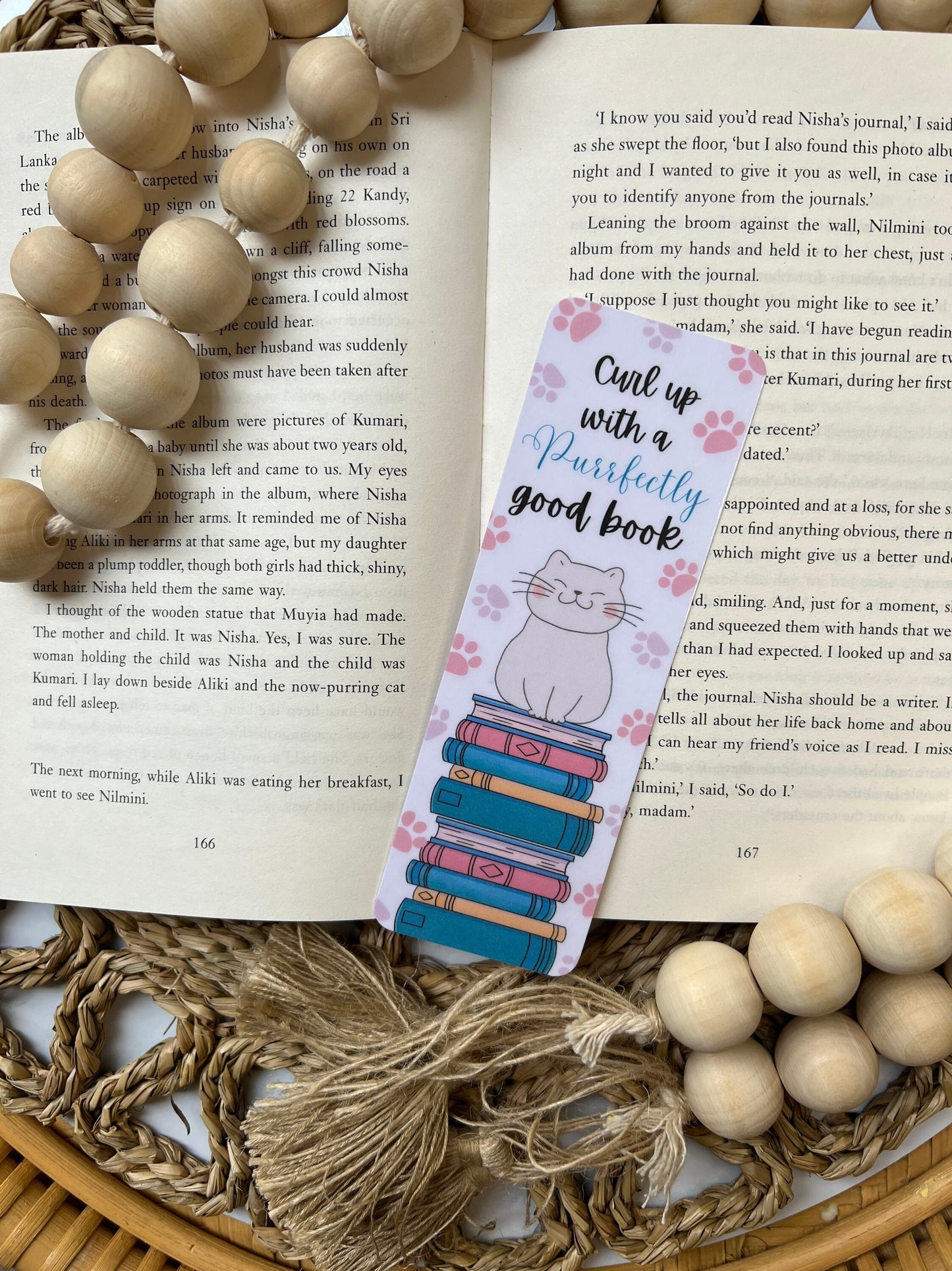 Curl up with a Purrfectly good book Bookmark