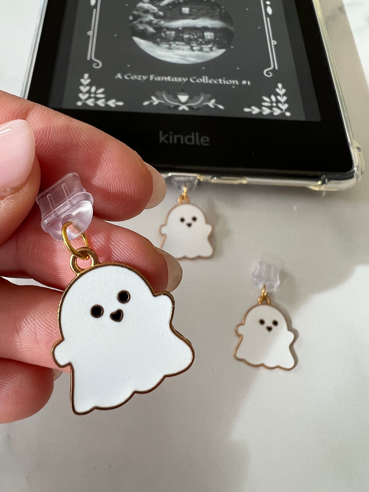 Kindle / E-Reader Charm Cute Ghost