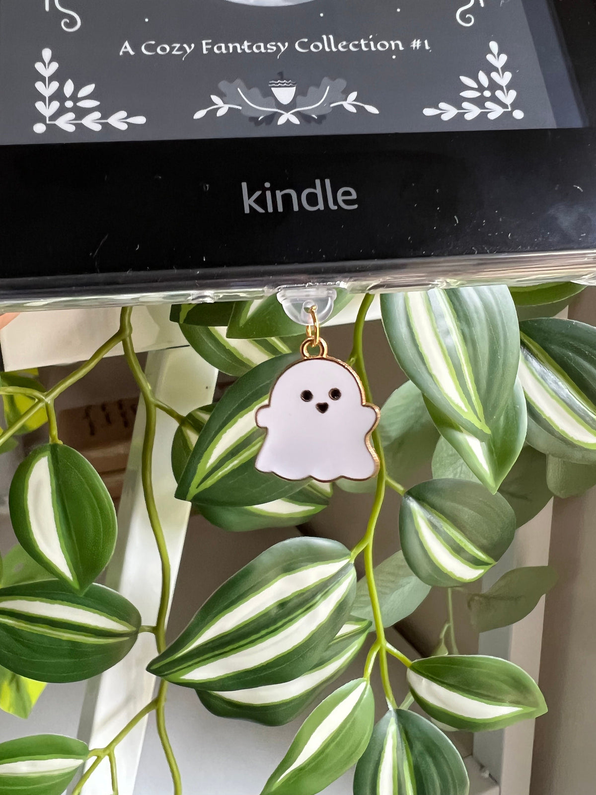 Kindle / E-Reader Charm Cute Ghost