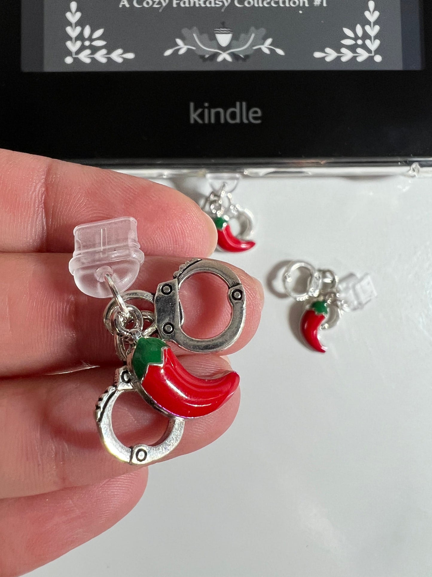 Kindle / E-Reader Charm Smut Lovers